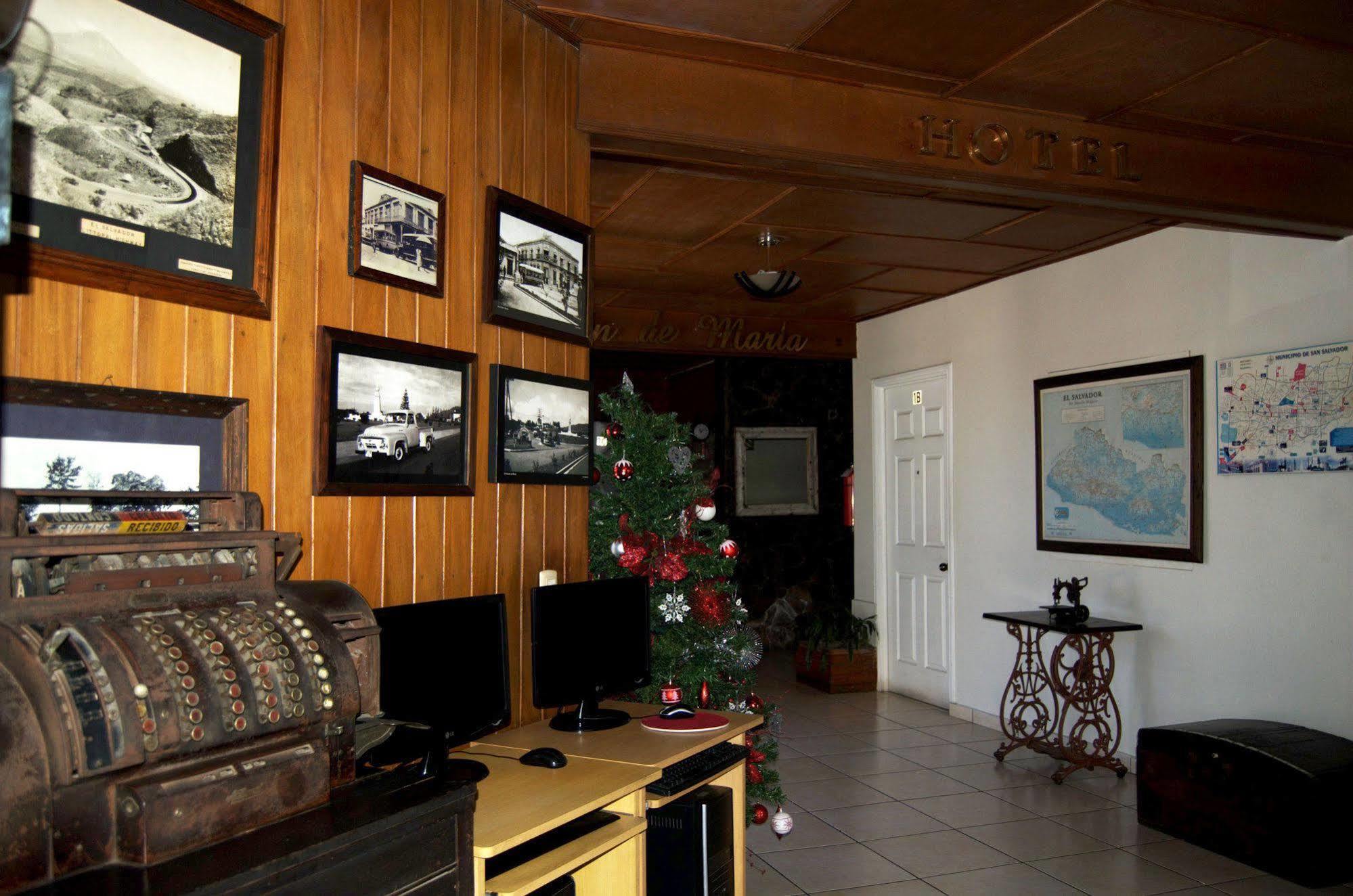Hotel Meson De Maria Antiguo Cuscatlán Dış mekan fotoğraf
