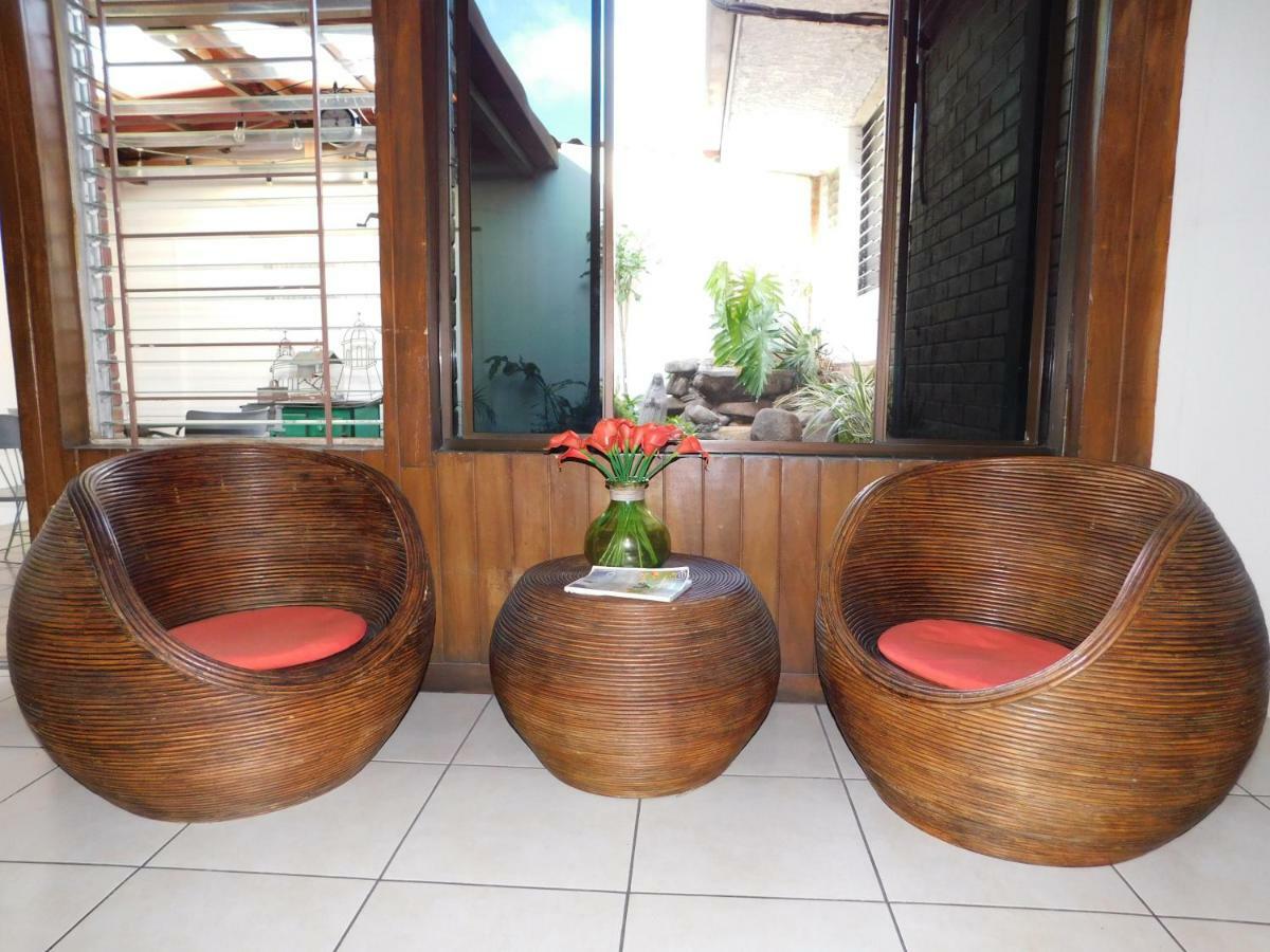 Hotel Meson De Maria Antiguo Cuscatlán Dış mekan fotoğraf